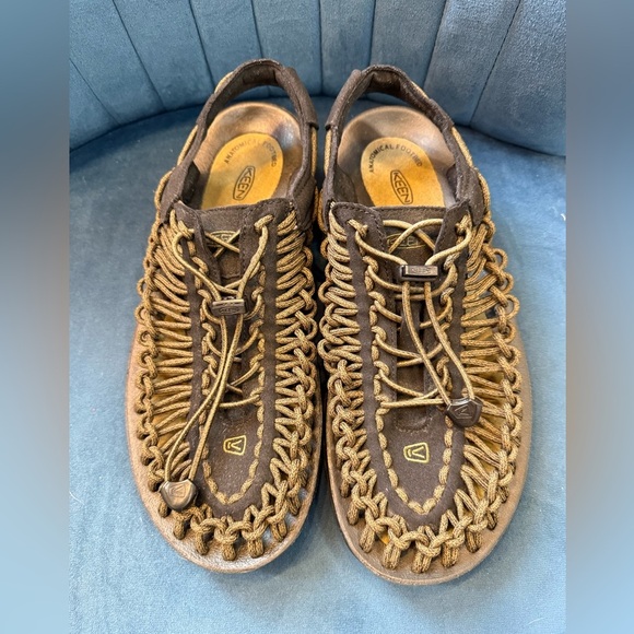 KEEN Uneek Paracord Bungee Sandals Sz 9.5 - Picture 1 of 5